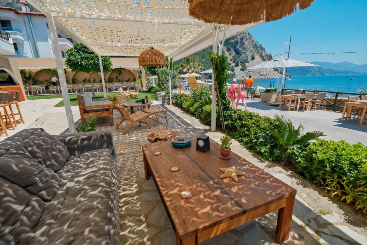 The Diplomat Hotel Турунч Екстериор снимка